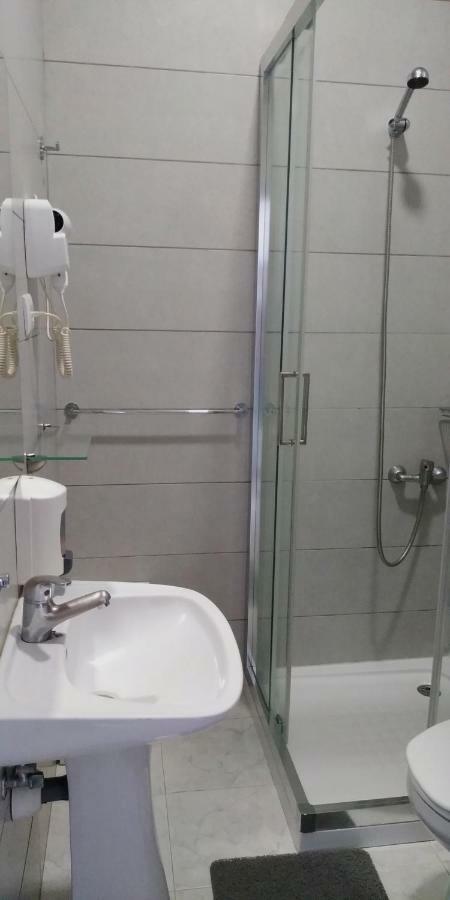 Quarto Duplo ou Twin com Casa de Banho Partilhada